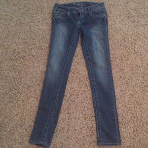 Rue 21 Low Rise long Skinny Jeans juniors size 3/4